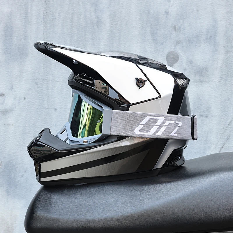 🏁 Casque intégral ORZ Graffiti – Street Rider